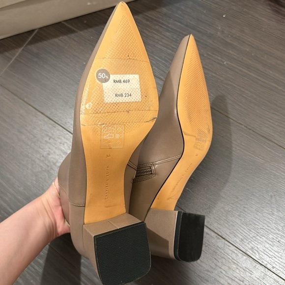 Charles & Keith Boots with attachable chains - Picture 5 of 7